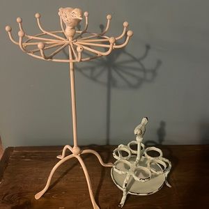 Jewellery and lipstick display holders